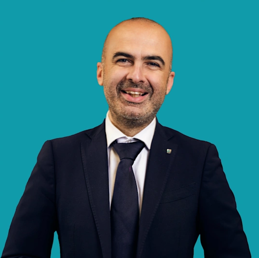 Management Member - Creditplus